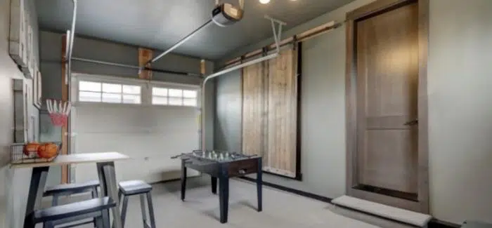 Everyday garage with light neutral walls